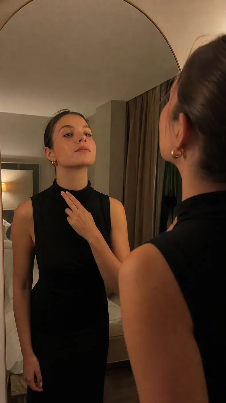 Two drops pressed to the pulse at the mirror